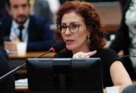 Defesa de Zambelli recorre à última instância contra extradição