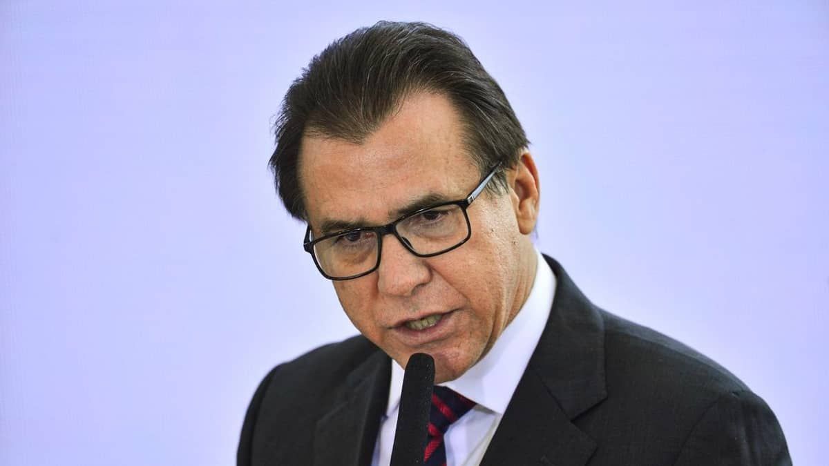 Imposto de Renda: ministro garante isenção para quem ganha até R$ 2.640