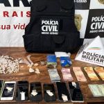 Cinco pessoas são presas com mais de 200 pedras de crack e porções de maconha em Minas