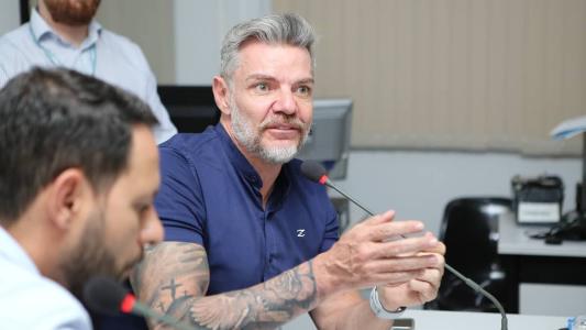 A propósito, é esperado que Lopes utilize do mesmo texto que Gabriel fez para aceitar a denúncia contra Crispim - uma forma de alfinetar o presidente