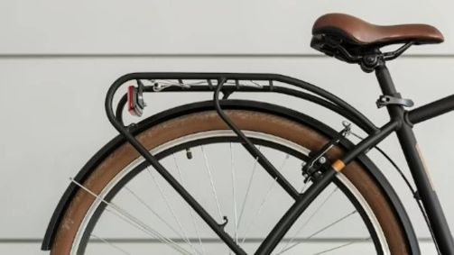 A queda de bicicleta aconteceu em março de 2021