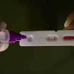 Covid-19: pacientes assintomáticos podem ser explicados por variante do DNA