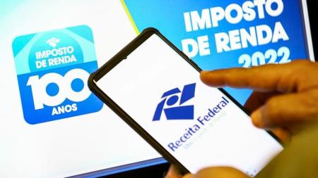 A restituição será depositada na conta bancária informada na Declaração de Imposto de Renda