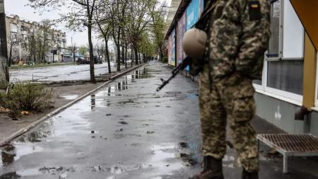 A Rússia invadiu a Ucrânia em 24 de fevereiro, afundando o país em uma guerra sem precedentes