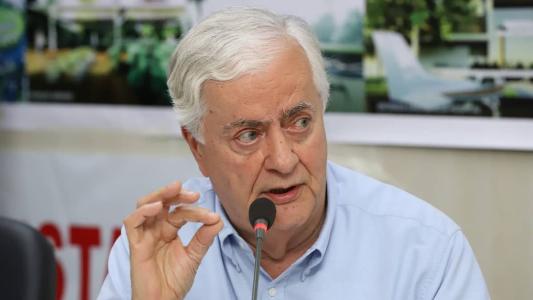 A saída de Valadão do posto é resultado de meses de crise política com a Câmara Municipal e até com aliados do prefeito