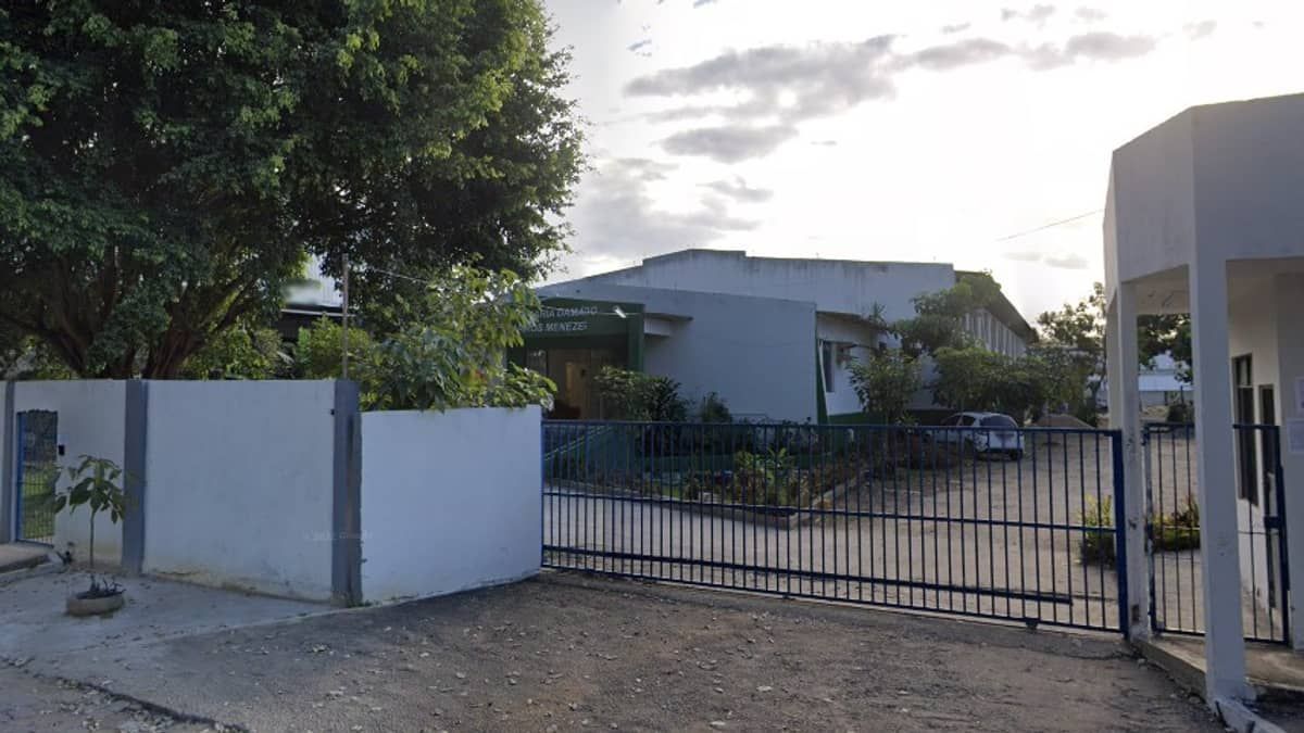 Homem é preso com arma dentro de escola em Governador Valadares (MG)