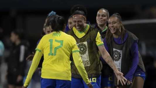 A Seleção Brasileira é destaque na programação de transmissões deste sábado (29)