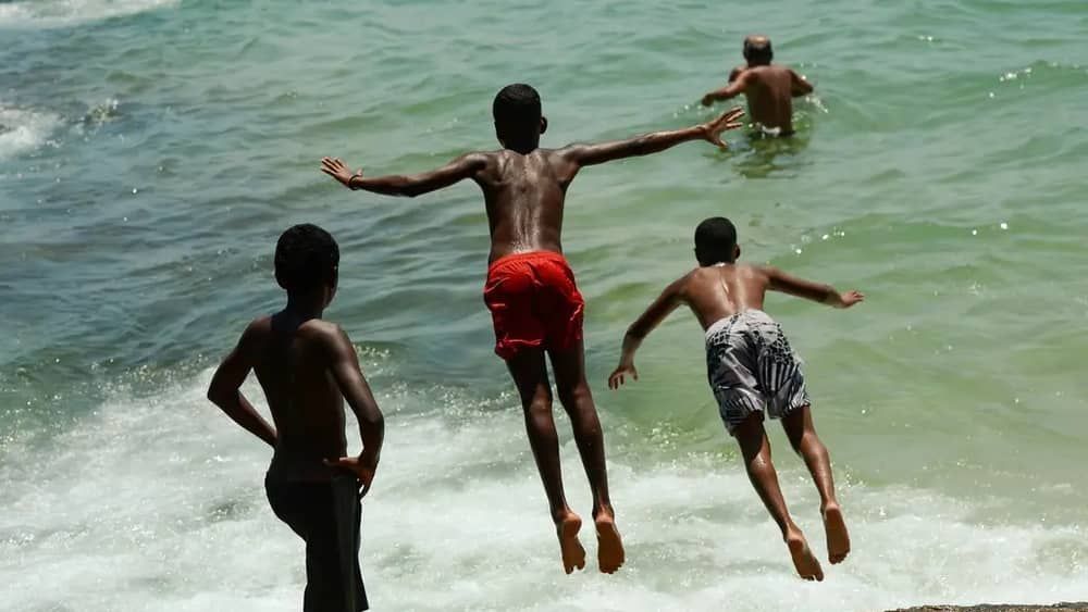 Rio de Janeiro tem previsão de calor de 43°C e pancadas de chuva em um único dia  