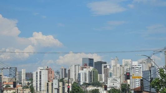 A tendência para os últimos dias de novembro e primeiros de dezembro é de aumento na ocorrência das pancadas de chuva e trovoadas isolada
