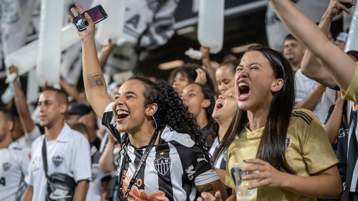 A torcida do Galo tem que 'amassar' o Alianza 