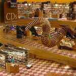 Livraria Cultura reabre loja no Conjunto Nacional, na Avenida Paulista, após suspensão do pedido de falência