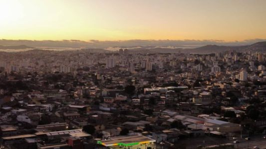 A umidade relativa do ar fica em torno de 30% no período da tarde