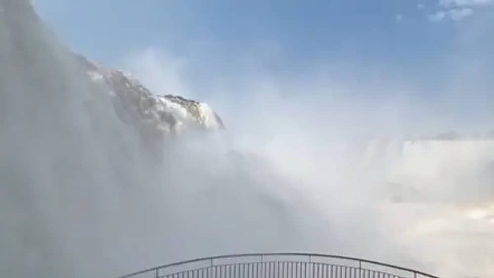 Cataratas do Iguaçu registram 2ª maior vazão da história com 18,6 milhões de litros