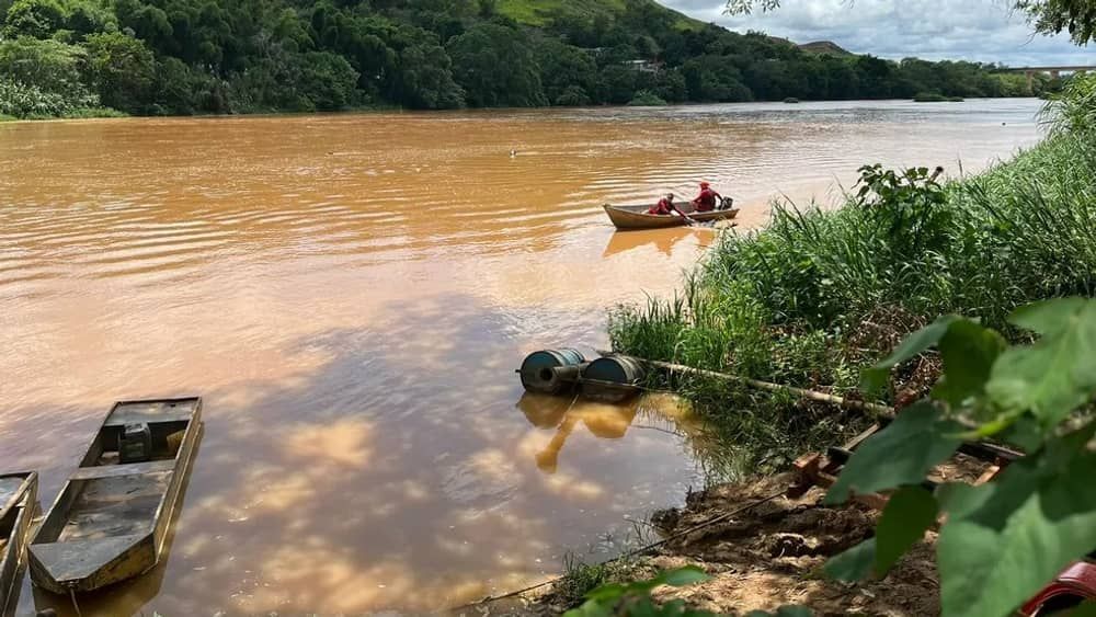 Bombeiros encontram corpo de adolescente que se afogou no Rio Santo Antônio