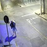 Imagens mostram momento em que jovem é abandonada na rua e carregada por suspeito antes de ser estuprada; veja vídeo