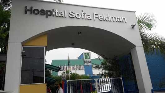 A vítima foi levado para o Hospital Sofia Feldman, onde foi medicada