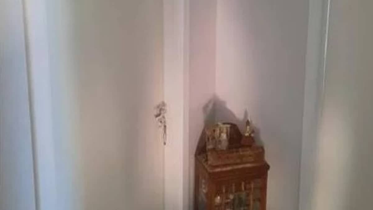 Mulher é presa suspeita de trancar filha de 6 anos em quarto para ir em festa