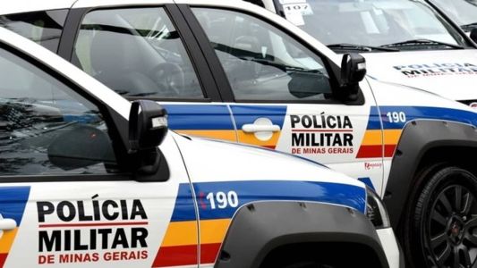 A vítima informou aos policiais que mora com o namorado, de 27 anos