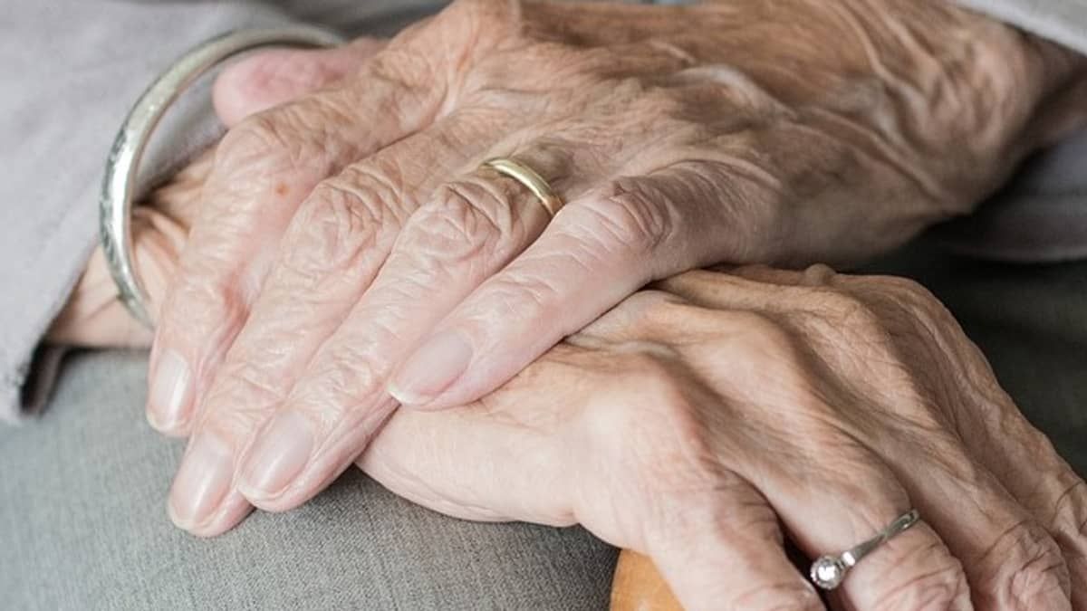 Homem é  preso por ameçar, perseguir e torturar mãe de 70 anos em Sabará