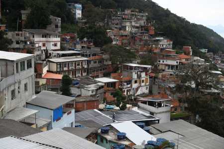 Câmara aprova proposta que busca trocar tarifa social por energia solar para baixa renda | CNN Brasil