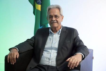 Ex-deputado federal Nilmário Miranda quer voltar à Câmara Federal