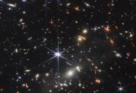 Astrônomos descobrem a primeira estrela verde da história e revelam o mistério