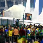 Réus com “participação secundária“ no 8 de janeiro buscam acordo com a PGR; entenda