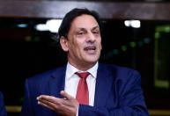 Advogado de Flávio Bolsonaro diz estar 'surpreso' e afirma que reunião com o senador foi 'profissional'