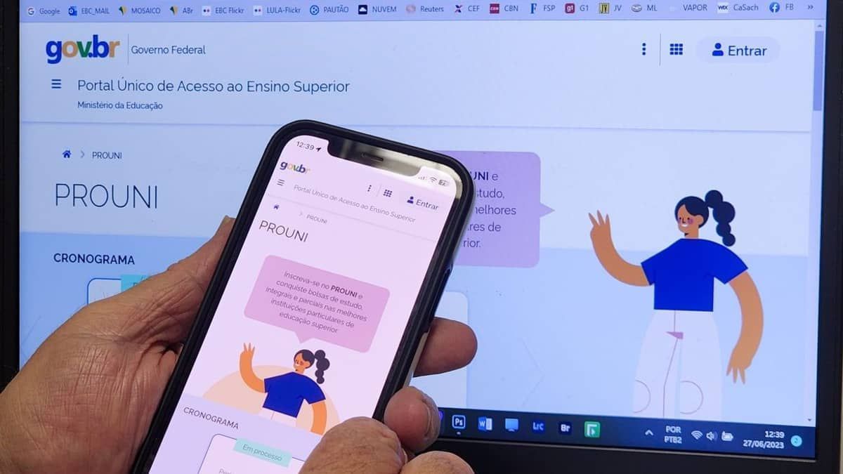 Prouni: estudantes da lista de espera têm até esta segunda-feira (28) para comprovar documentos