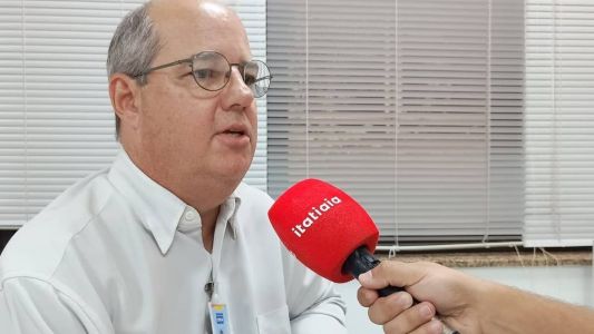 Legenda: Gerente de gestão de serviços, Ronaldo Lyrio, responde questionamentos de ouvintes da Itatiaia