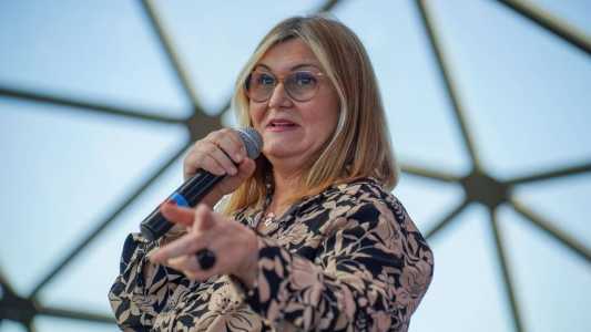 “Dá para pensar em pagar benefícios sociais e trabalhistas com moeda tokenizada [moeda convertida em ativos digitais] no futuro”, afirmou Serrano