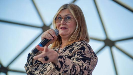 “Dá para pensar em pagar benefícios sociais e trabalhistas com moeda tokenizada [moeda convertida em ativos digitais] no futuro”, afirmou Serrano