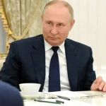 Advogados querem fazer dossiê de crimes de guerra para indiciar Putin em tribunal internacional