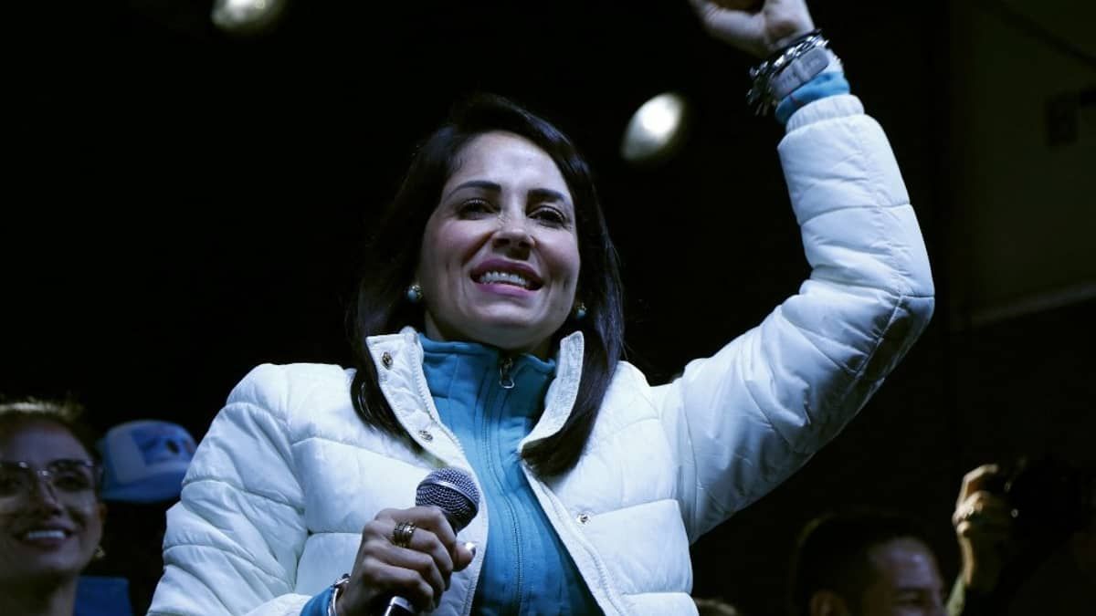 Segundo turno no Equador será disputado entre candidata da esquerda e empresário liberal