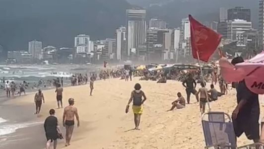 Só na Praia de Copacabana, Zona Sul da Capital Fluminense, foram 658 salvamentos no 15 de novembro