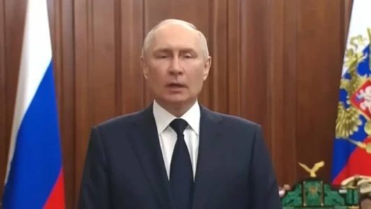 O presidente russo, Vladimir Putin, assinou nesta quinta-feira(2) a lei que revoga a ratificação do Tratado de Proibição Total de Testes Nucleares