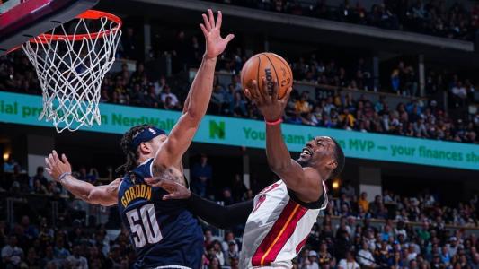 Aaron Gordon e Bam Adebayo em disputa pelo jogo 2 das finais