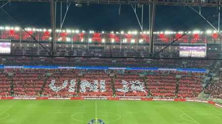 No fim de semana passado, torcida do Flamengo fez homenagem a Vinícius Júnior