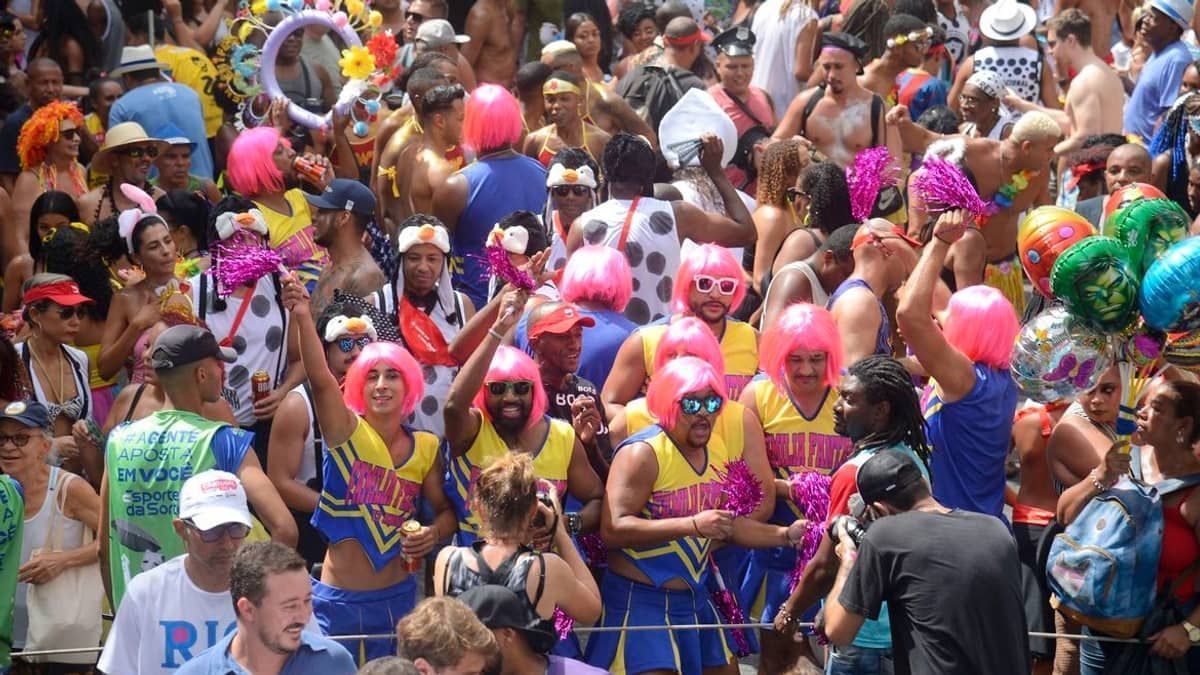 Com BH em destaque, carnavalescos debatem crescimento do carnaval de rua no país