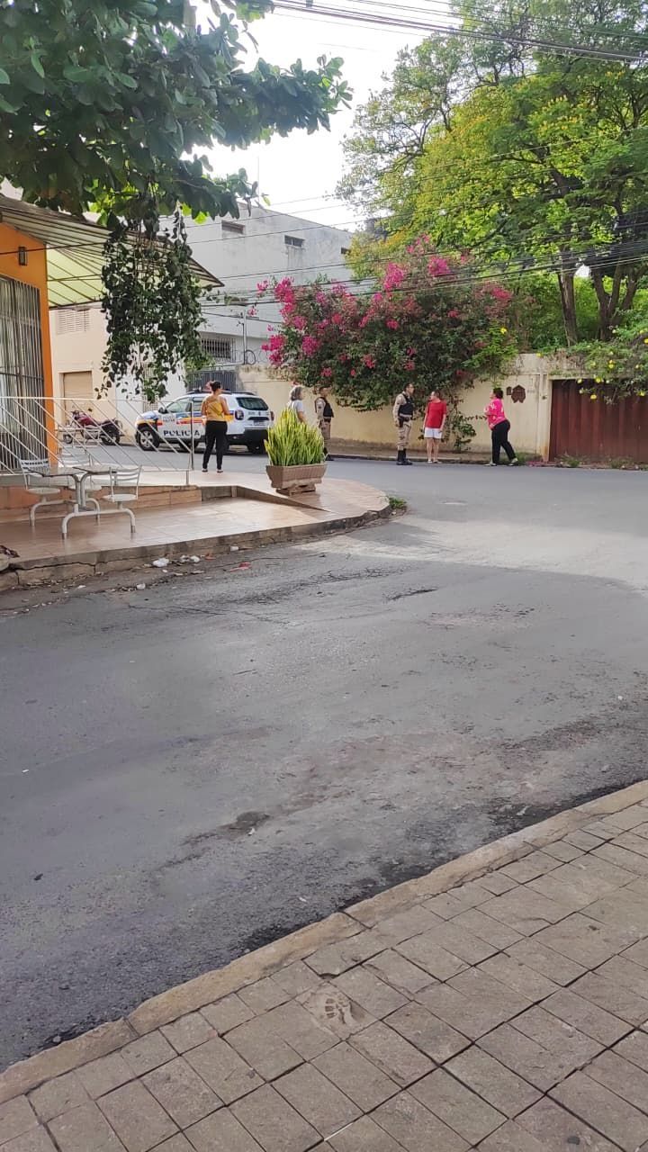 Polícia Militar resgata crianças em situação de abandono em Montes Claros