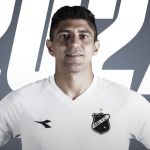 Após agressão e demissão por justa causa, volante é anunciado por clube que o revelou