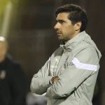Ex-presidente do Corinthians critica Abel Ferreira, e Palmeiras reage em nota oficial