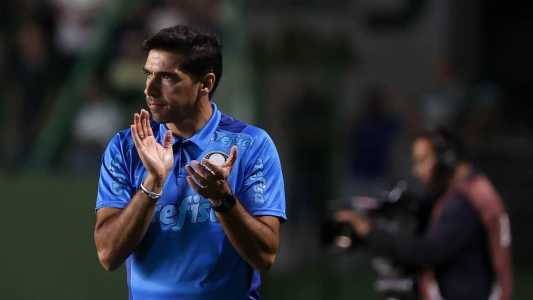 Abel Ferreira admite que expulsão facilitou goleada do Palmeiras contra o Goiás
