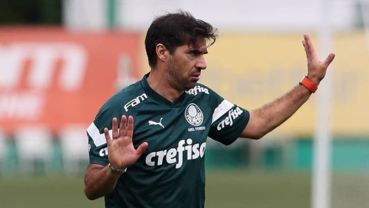 Abel Ferreira comanda o Palmeiras contra o Goiás nesta sexta (15)