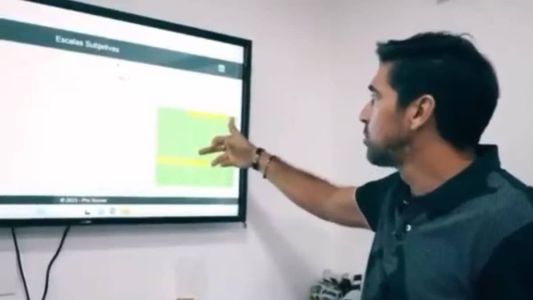 Abel Ferreira detalhou como a comissão técnica do Palmeiras analisa os jogadores