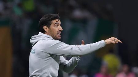 Abel Ferreira disparou contra jornalistas em coletiva