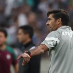 Abel Ferreira projeta evolução do Palmeiras diante do Atlético