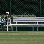 Abel Ferreira volta de suspensão com meta a cumprir pelo Palmeiras