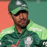 Abel define clima para temporada do Palmeiras: 'Contra tudo e contra todos'