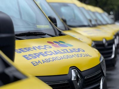 Vans de atendimento à população em situação de rua estão entre os anúncios feitos por Álvaro Damião